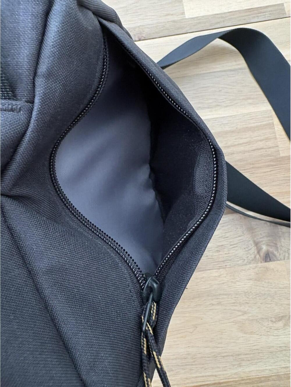 The North Face Unisex Crossbody Bag in Black Heather - Picture 7 of 8